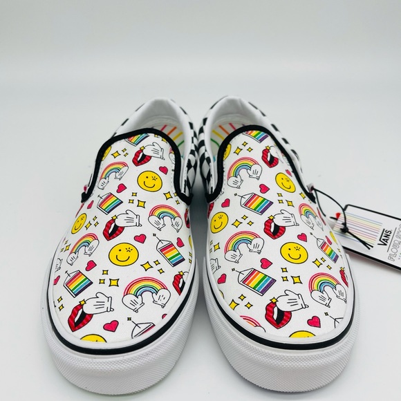 Classic Slip-On Vans - Picture 5 of 12